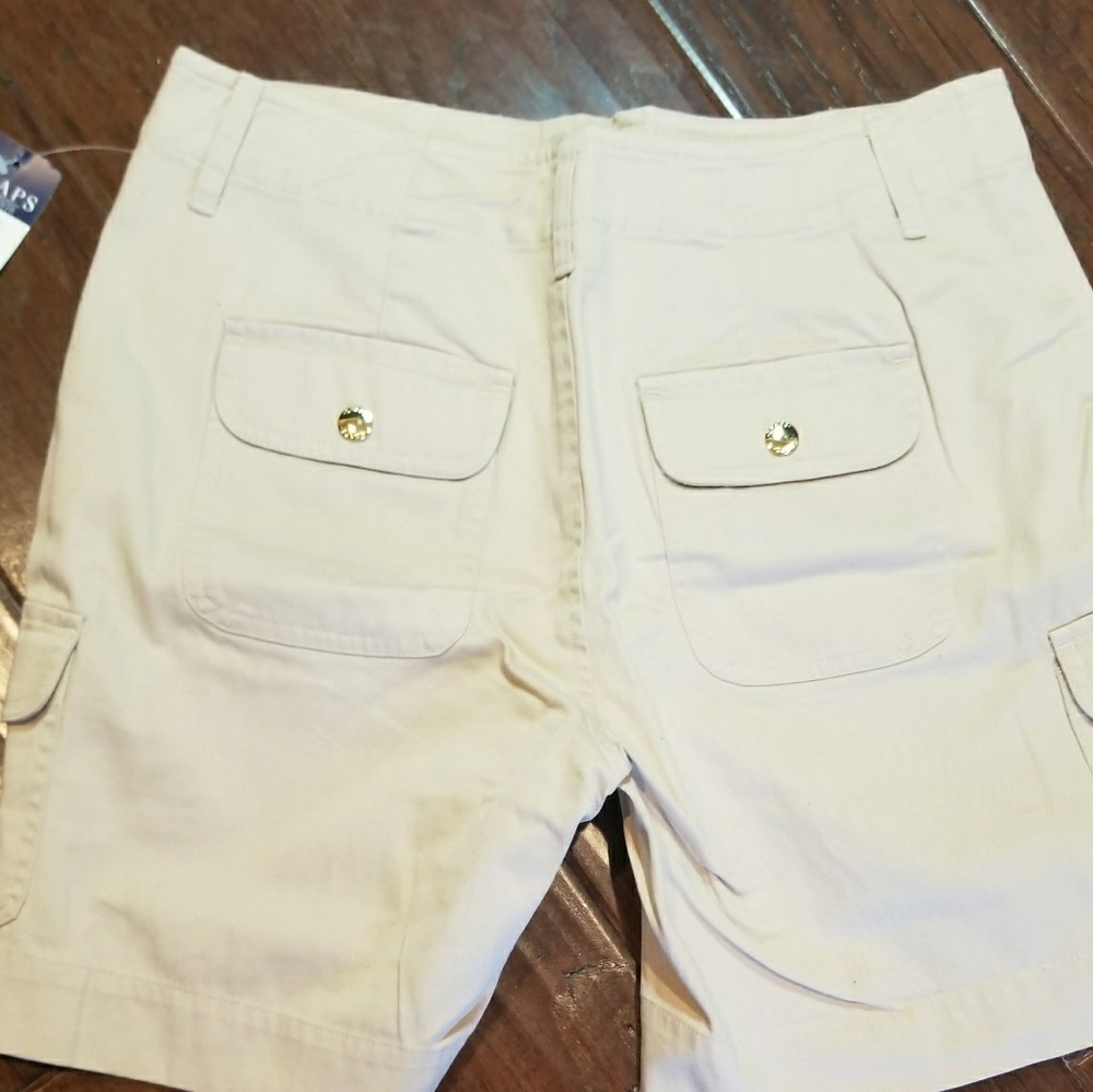 Chaps khaki shorts - Picture 4 of 6